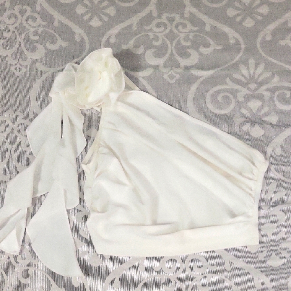 Elegant White One-Shoulder Top